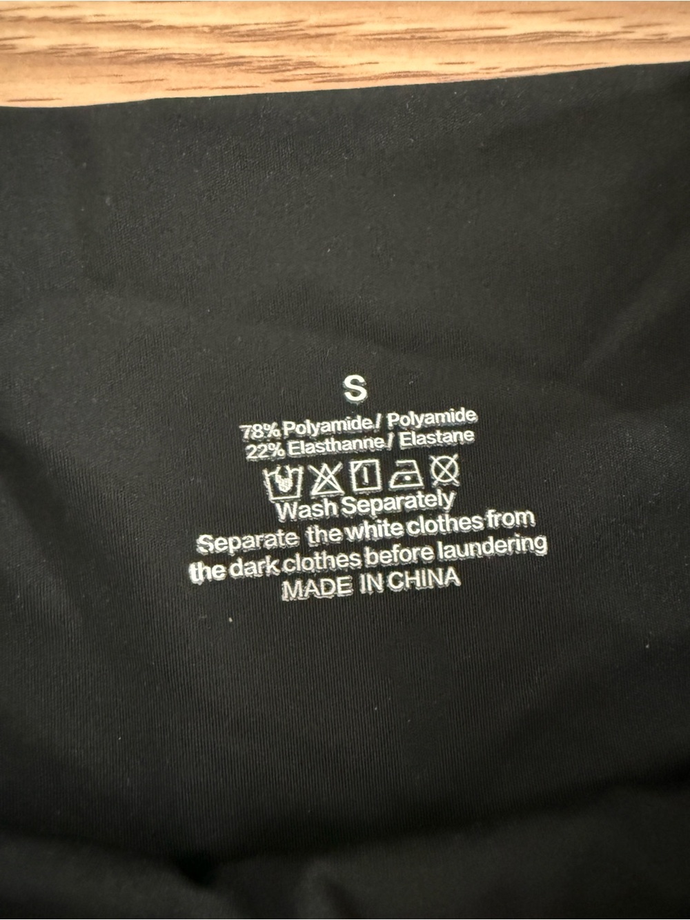 Black Crossover V-Waist Leggings Size Small - Picture 3 of 3